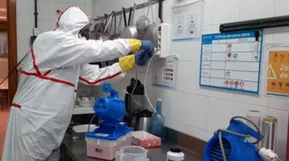 Comienzan los trabajos de desinfección en los colegios públicos de Villanueva de la Cañada