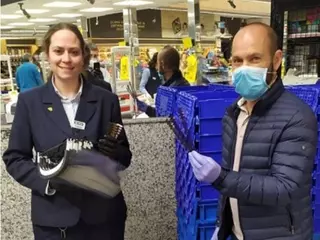 El grupo de Makers de Villanueva del Pardillo continua con su labor de realizar pantallas de protección y salva-orejas