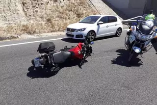 Fallece un motorista tras chocar contra otro en la M-501 a la altura de Brunete