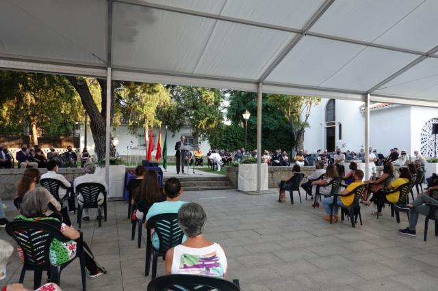 Acto de reconocimiento en Villanueva de la Cañada a voluntarios, instituciones, colectivos y empresas por su ayuda frente al coronavirus