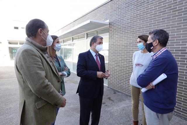 El alcalde de Villanueva de la Cañada muestra el apoyo municipal a la enseñanza concertada ante la aprobación de la ley Celaá