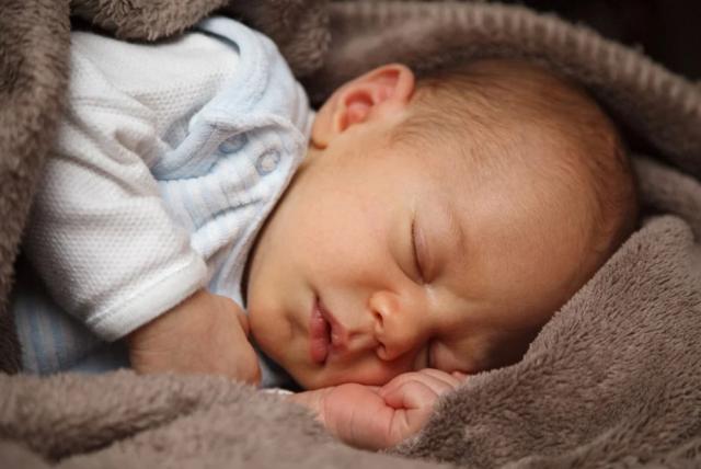 El Ayuntamiento de Villanueva de la Cañada destina 100.000 euros a ayudas por nacimiento de hijo o adopción