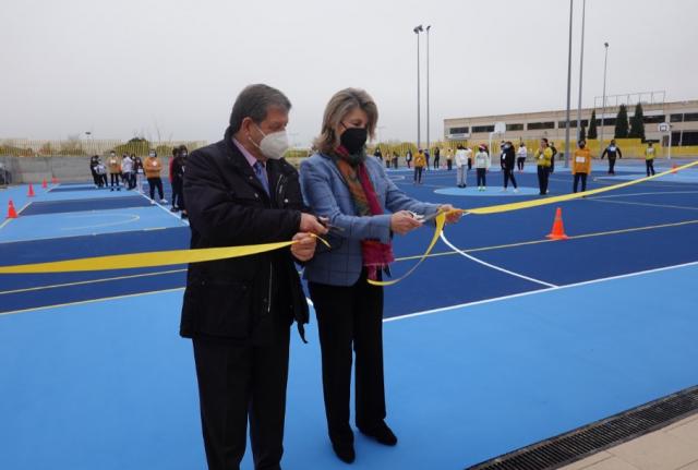 Inauguración de la pista polideportiva del CEIPSO Padre Garralda de Villanueva de la Cañada