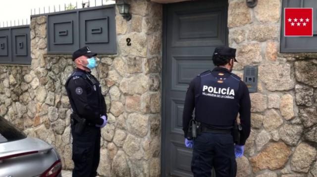 La policía de Villanueva de la Cañada desmantela una fiesta ilegal en una vivienda propiedad de Leticia Sabater