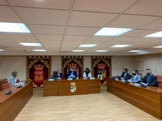 La Universidad Camilo José Cela ofrecerá becas y descuentos a los estudiantes de Villanueva del Pardillo