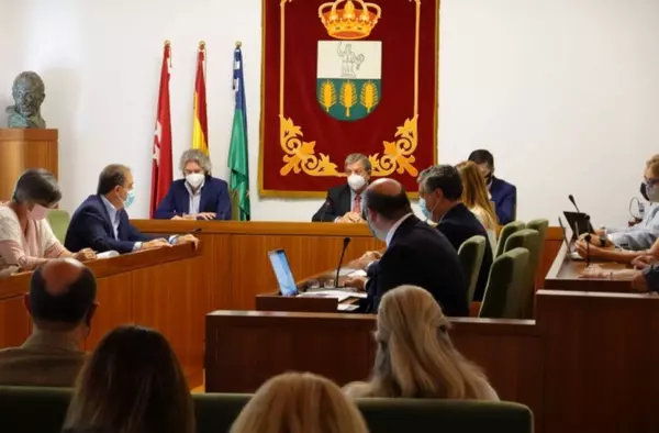 El Pleno de Villanueva de la Cañada pide al Gobierno que no indulte a los líderes independentistas catalanes