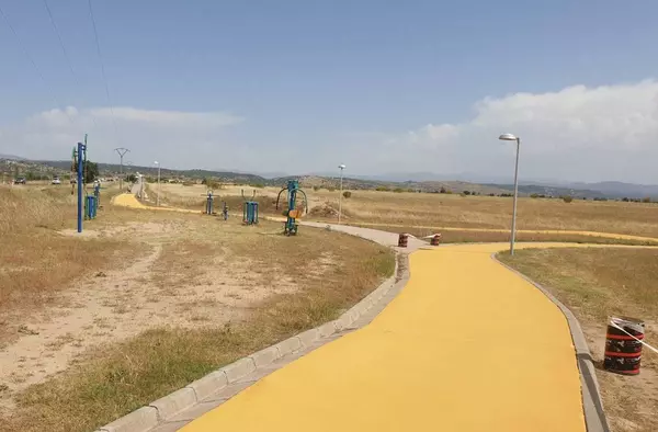 Las obras de reparación en la senda ciclable de Villanueva de la Cañada comenzaron esta semana