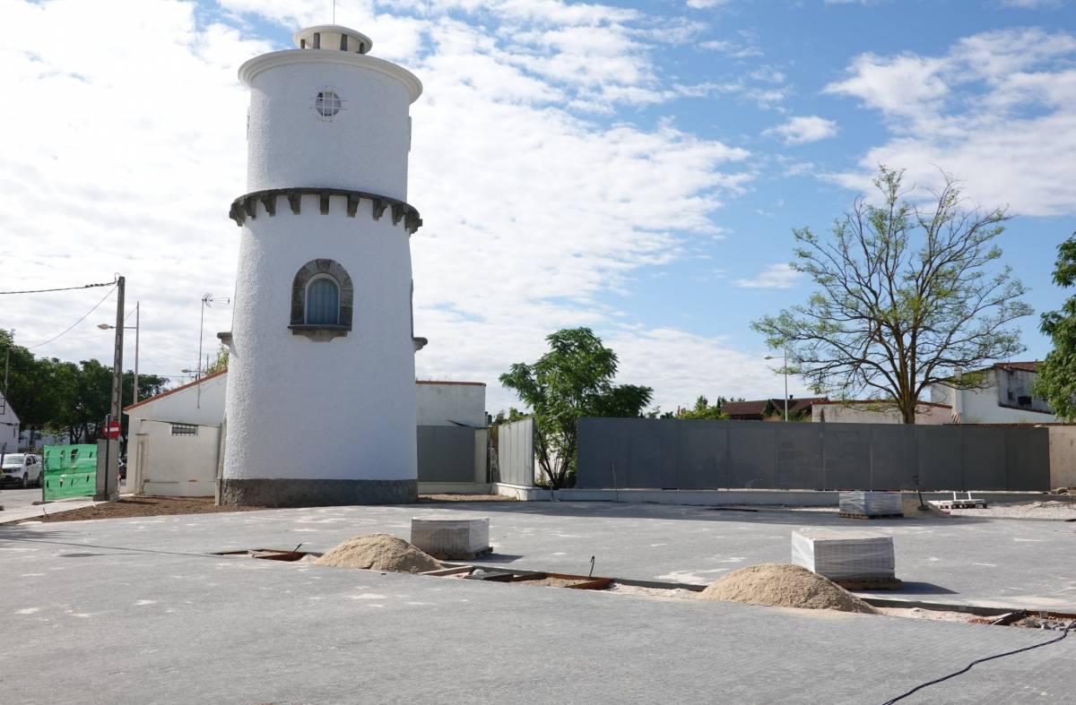 La calle Velázquez y el parque de La Estrella de Villanueva de la Cañada se renuevan