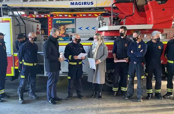 Villanueva del Pardillo entrega la Medalla al Mérito Civil a Protección Civil y al Parque 41 de Bomberos de la CAM