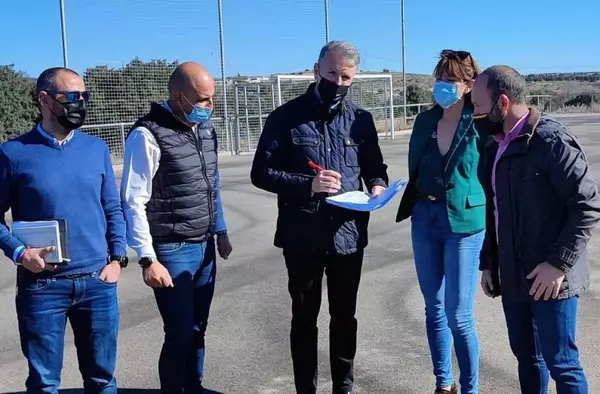 Villanueva del Pardillo pone en marcha obras de mejora en el campo de fútbol 'Juan Manuel Angelina' 