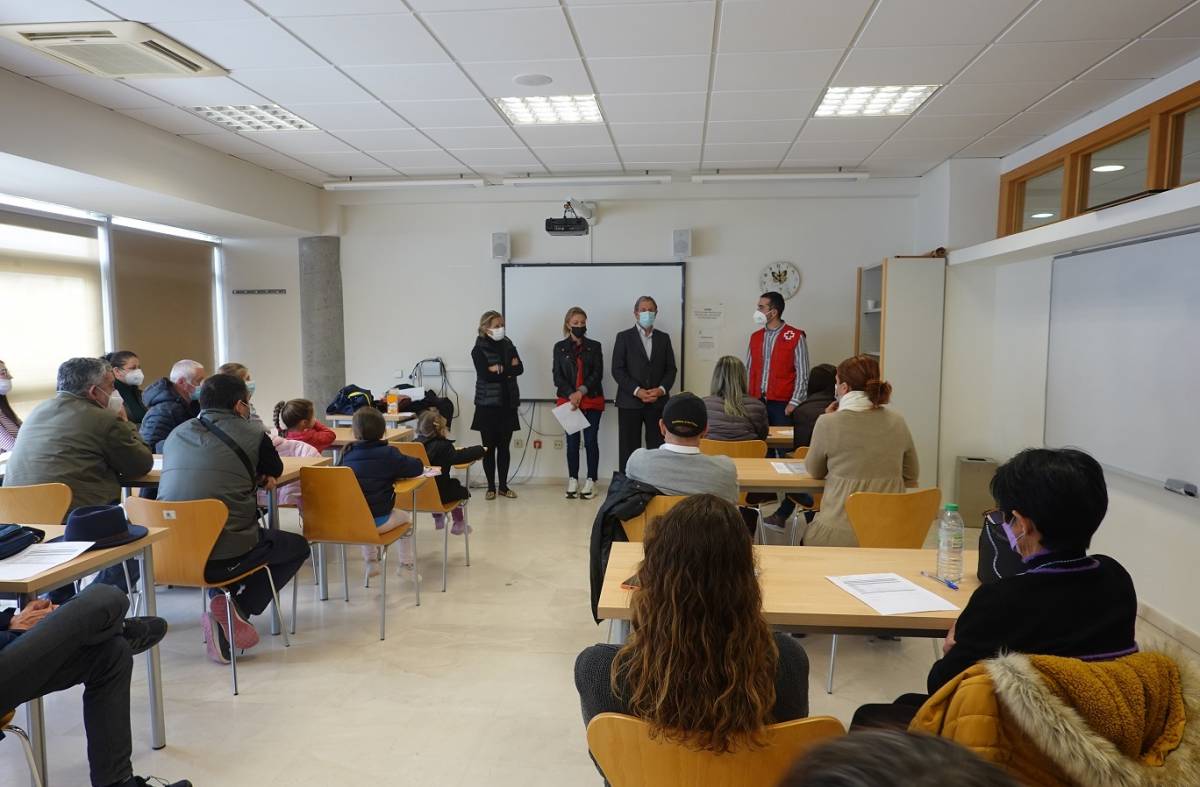 Clases de español para refugiados en Villanueva de la Cañada