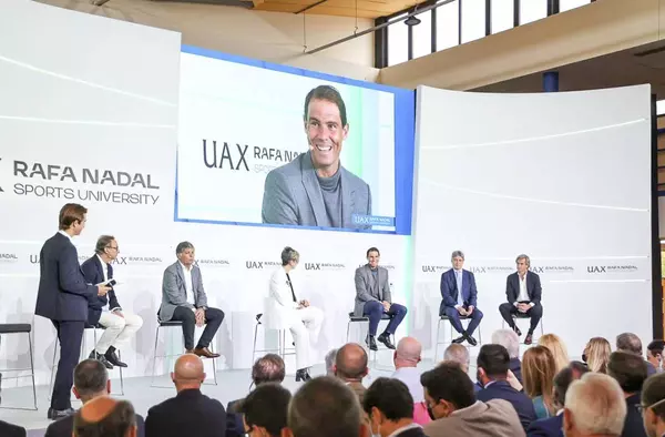 Nadal presenta en Villanueva de la Cañada la 'Rafa Nadal Sports University'