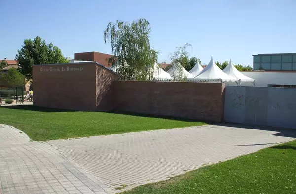 La ampliación del CC La Despernada o la remodelación del tanatorio entre las inversiones previstas en Villanueva de la Cañada