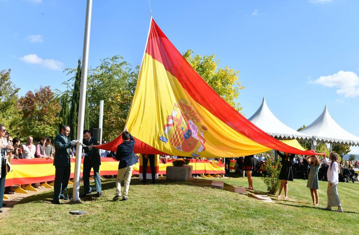 Villanueva de la Cañada celebró ayer el acto por el Día de la Hispanidad