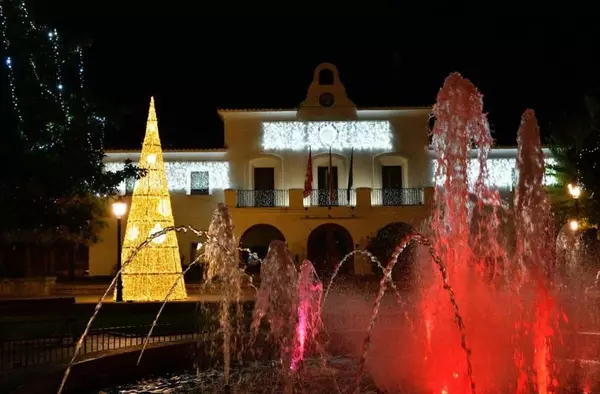 Villanueva de la Cañada, engalanada para celebrar la Navidad