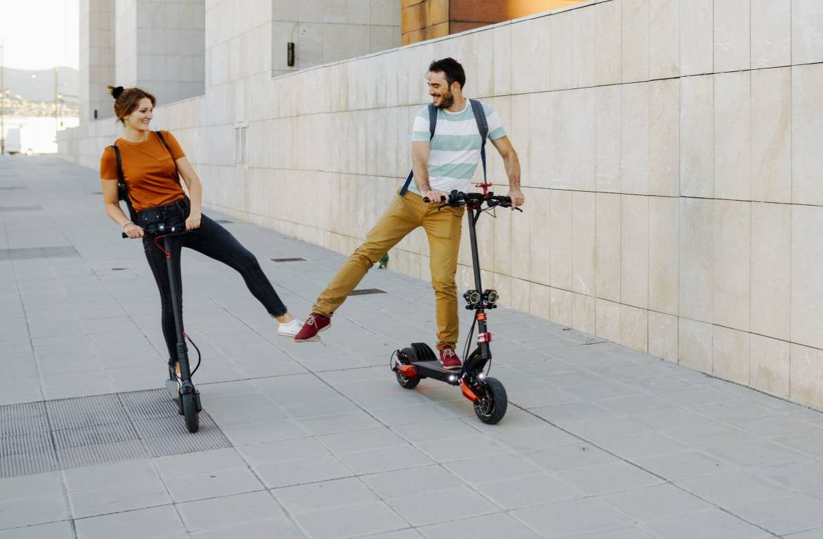 Villanueva de la Cañada y el Pardillo cambian coches por patinetes: Los vecinos no podrán tener más de un vehículo por familia