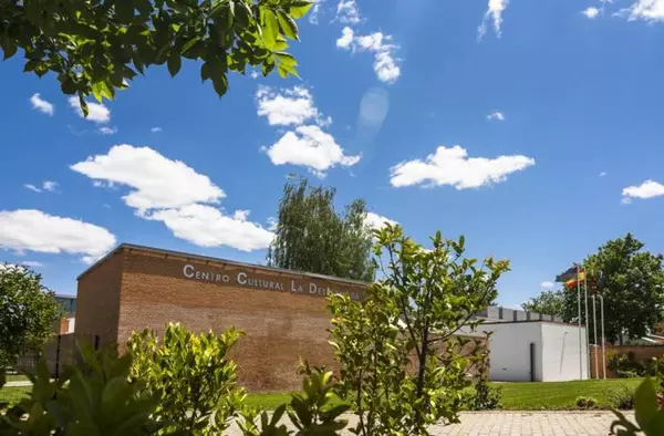 Villanueva de la Cañada ofrece sus salas de exposiciones municipales a los artistas que deseen mostrar su obra
