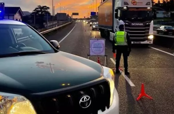 Detenido un conductor en Villanueva del Pardillo por intentar atropellar a un Guardia Civil para saltarse un control 