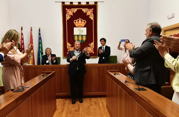 Luis Partida, elegido alcalde de Villanueva de la Cañada por duodécima vez consecutiva