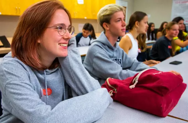 ¿Buscando estudios en el extranjero? Arranca la VI Feria de Colegios Canadienses de The Lemon Tree Education