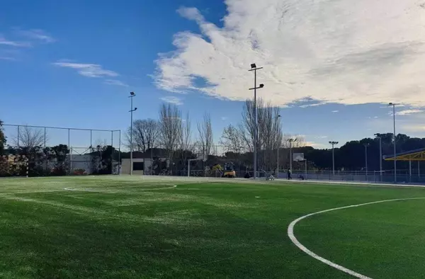 En marcha las obras de rehabilitación de las pistas del Polideportivo Santiago Apóstol