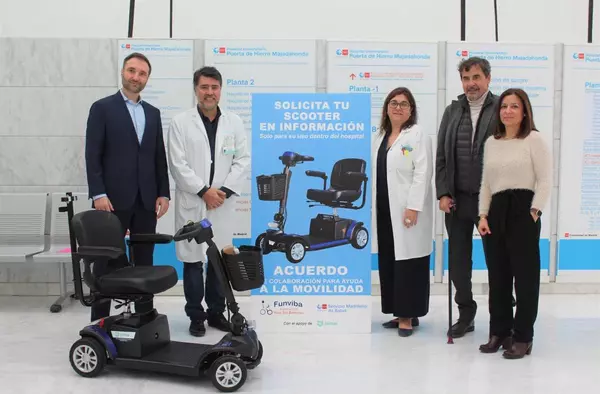 El Hospital Puerta de Hierro incorpora scooters para facilitar el desplazamiento de los pacientes y acompañantes con movilidad reducida 