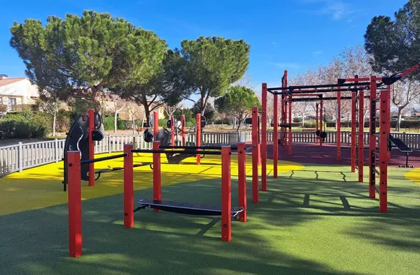 Villanueva de la Cañada estrena una zona para hacer ejercicio al aire libre apto para todas las edades 