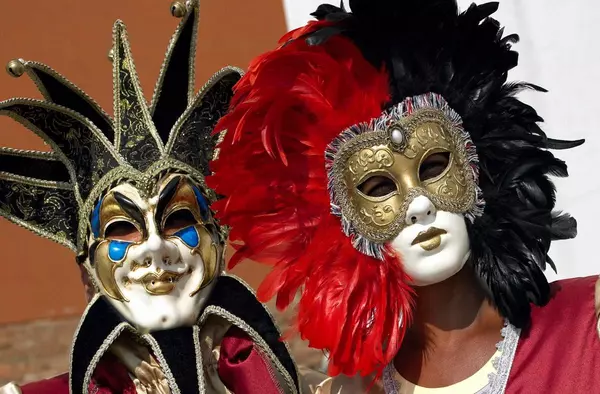 Programa de Carnaval Villanueva del Pardillo 2024 con pasacalles, concurso de disfraces, música y más