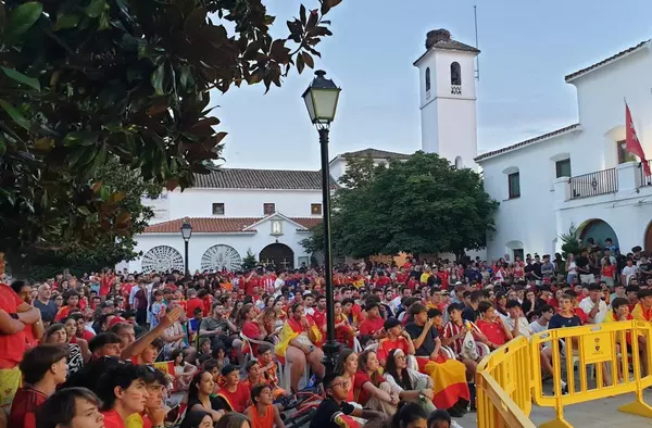 Villanueva de la Cañada vibró con el triunfo de la Selección Española de Fútbol