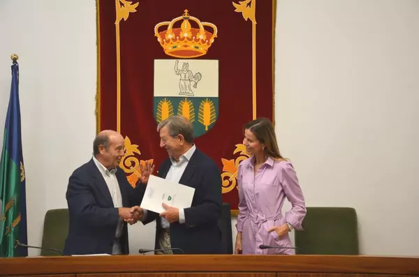 La Asociación de Mayores de Villanueva de la Cañada recibe 15.000 euros de subvención del Ayuntamiento