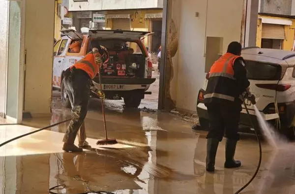 Protección Civil de Villanueva del Pardillo se suma a los trabajos de las zonas afectadas por la DANA