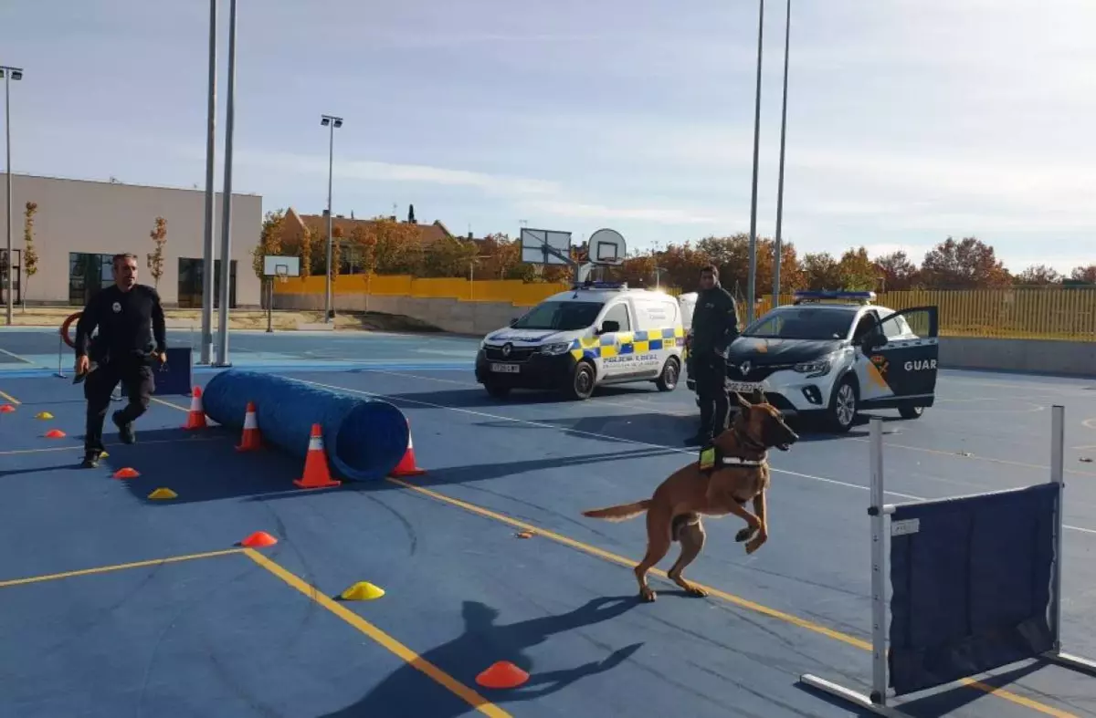 La Unidad Canina de Villanueva de la Cañada prestará servicio en Valdemorillo durante las fiestas de San Blas 