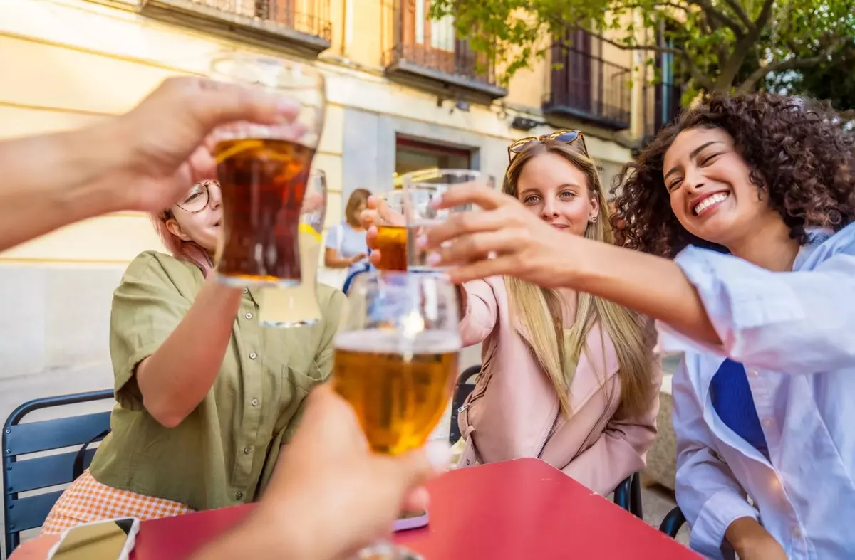 Tapas, vermú y música en vivo: vuelve la 'Sesión Tapeo' a Villanueva del Pardillo