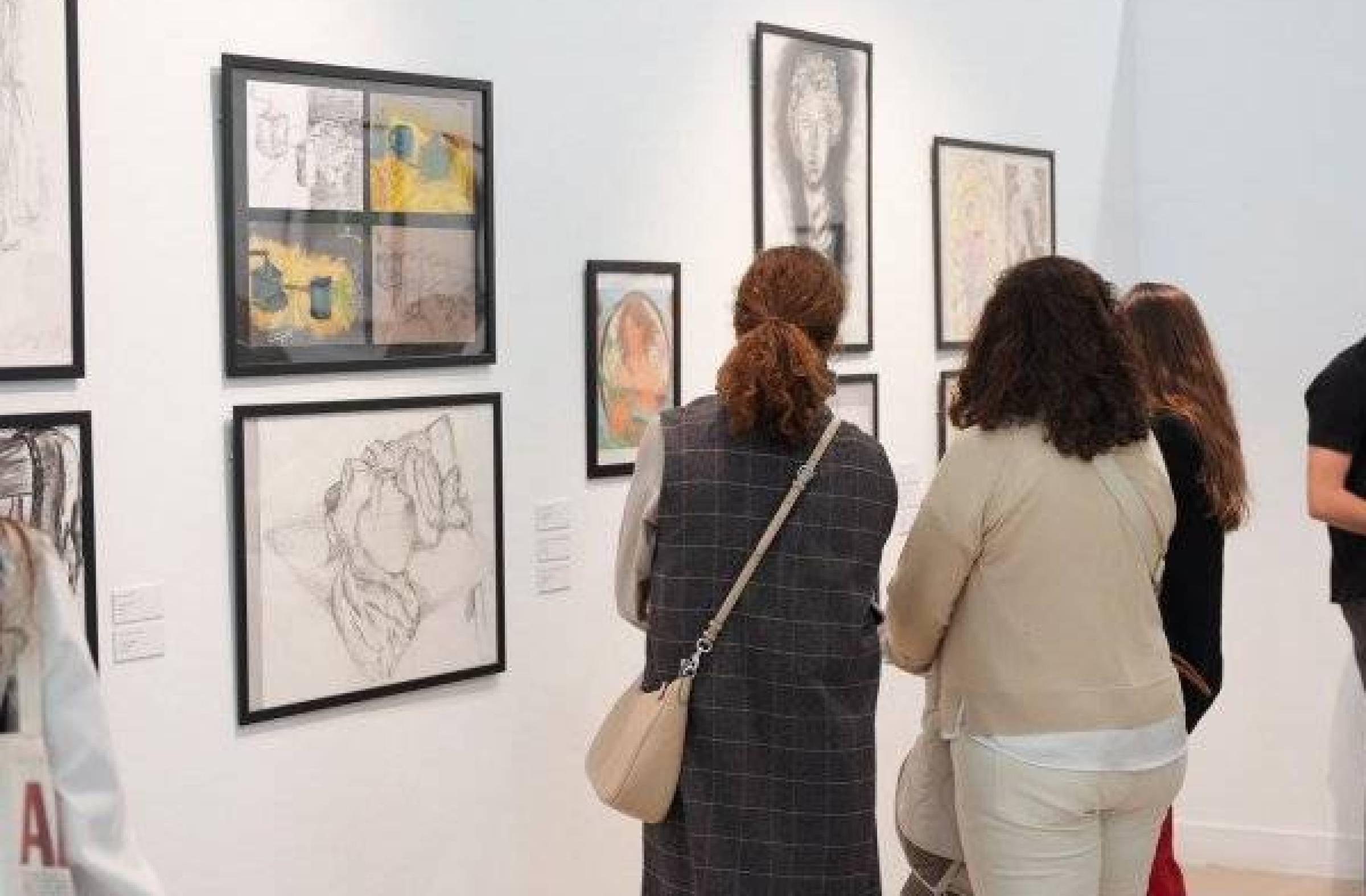 Villanueva de la Cañada acoge nuevas exposiciones en el Centro Cultural La Despernada