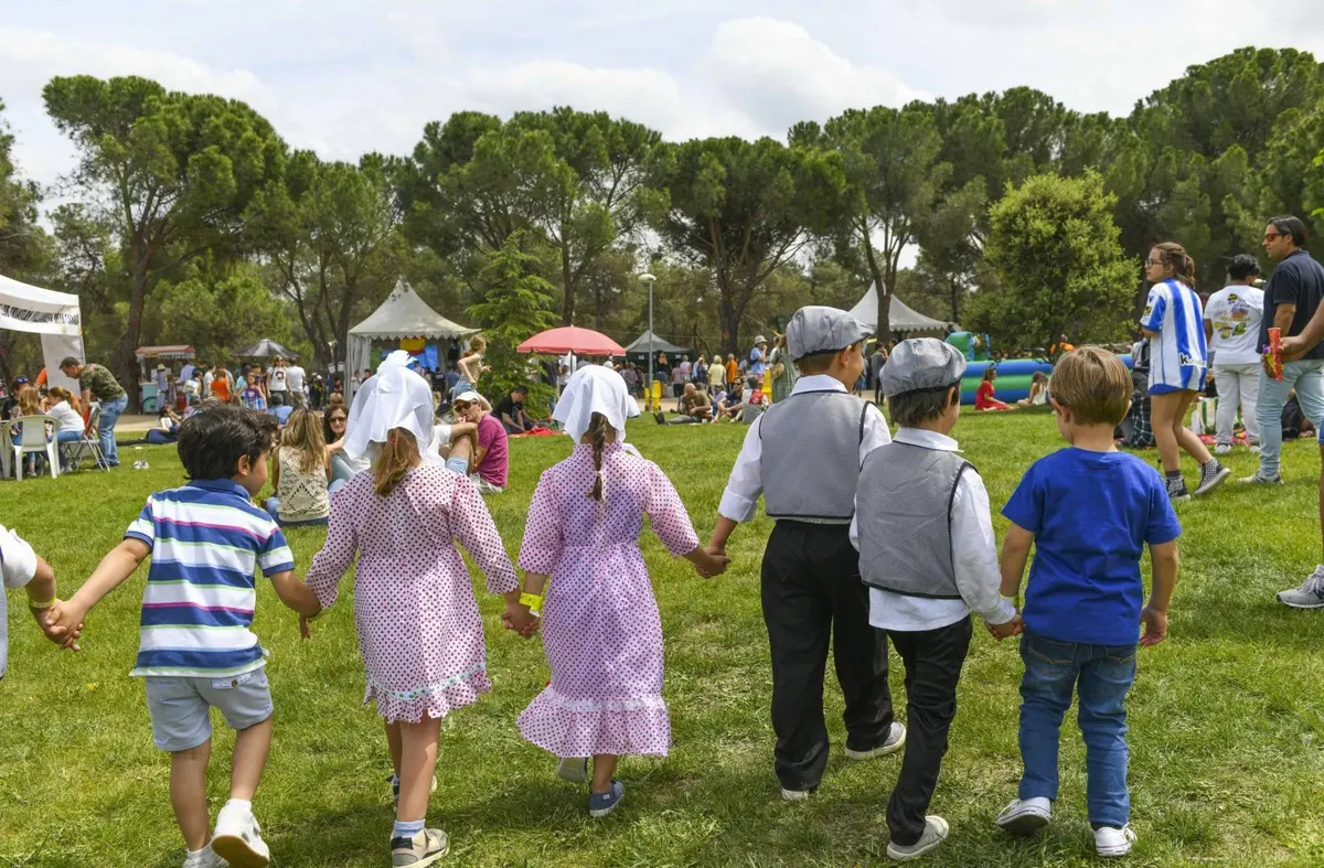 Programa Fiestas de San Isidro 2025 en Villanueva de la Cañada: conciertos, mercadillo, actuaciones, actividades infantiles...