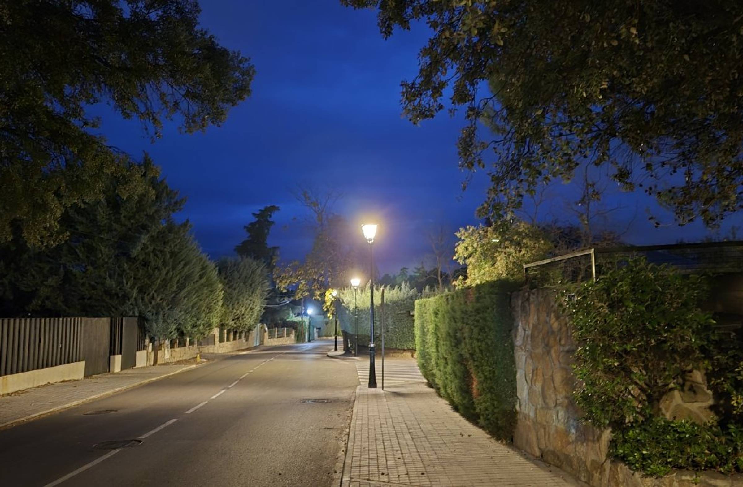 El Ayuntamiento de Villanueva de la Cañada finaliza la segunda fase de renovación del alumbrado en La Raya del Palancar