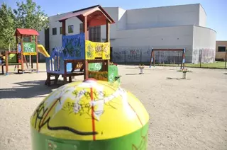 El Ayuntamiento pone en marcha una campaña contra las pintadas.