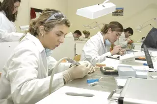Abierto el plazo de solicitud de becas para cursar estudios en la UAX