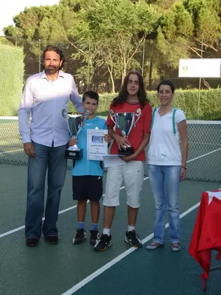 Villanueva de la Cañada acoge el IX Open Senior de Tenis