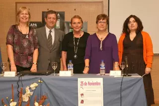 Villanueva de la Cañada celebra el Día Internacional de la eliminación de la violencia contra las mujeres.