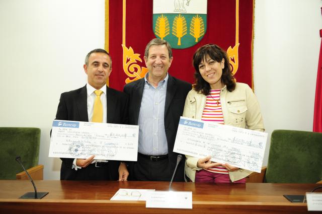 El ayuntamiento de Villanueva de la Cañada entrega más de 3.500 euros a proyectos solidarios