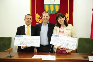 El ayuntamiento de Villanueva de la Cañada entrega más de 3.500 euros a proyectos solidarios