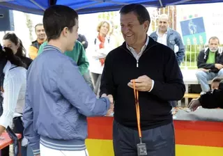 Un centenar y medio de personas participan en la XII Carrera Popular de Villanueva de la Cañada
